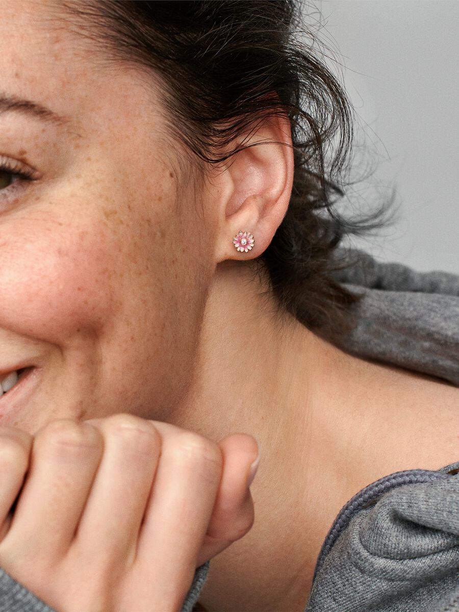 Pink Daisy Flower Stud Earrings